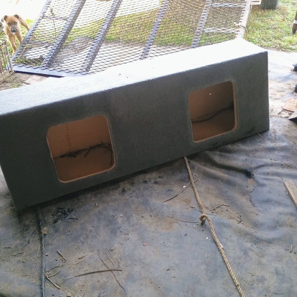 Speaker Box - Picture 2 of 2